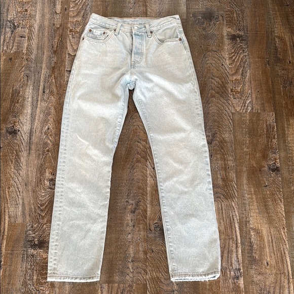 Levi’s | 501 Button Fly Light Wash Jeans - Picture 2 of 8